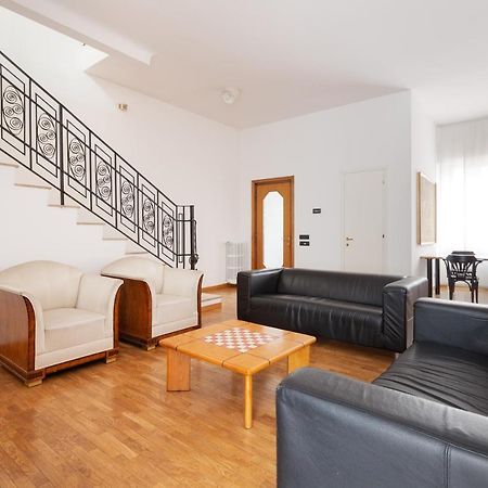Ca' Stellini - Comoda Casa Indipendente Con Parcheggio Privato Milan Exterior photo