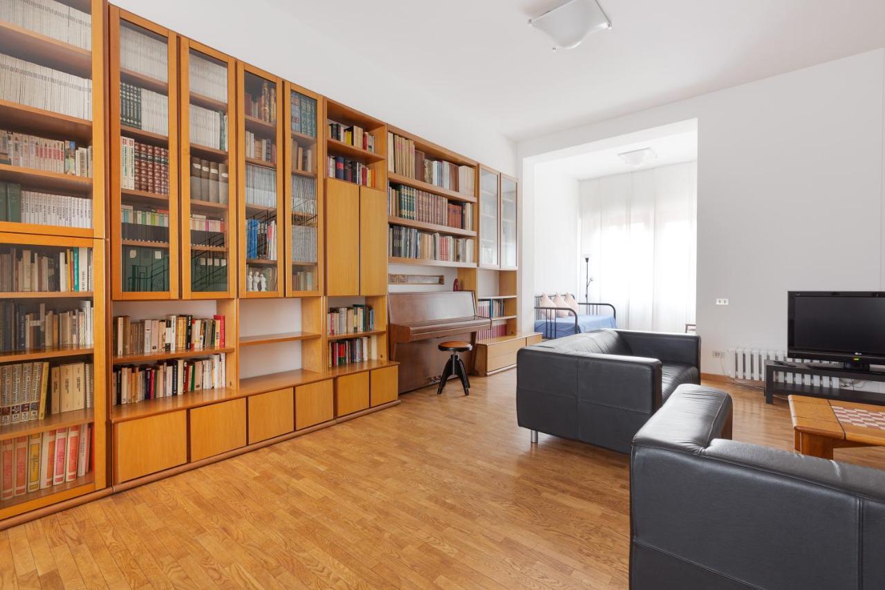 Ca' Stellini - Comoda Casa Indipendente Con Parcheggio Privato Milan Exterior photo